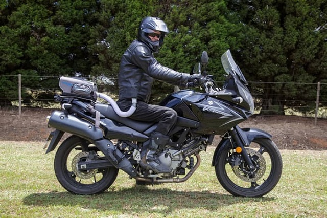 entrosys-motorcycle-airconditioner-2
