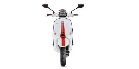 Scuterele VESPA RACING SIXTIES 2020