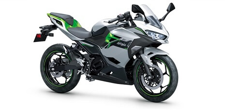 Kawasaki introduce modelul hibrid Ninja 7 HEV 