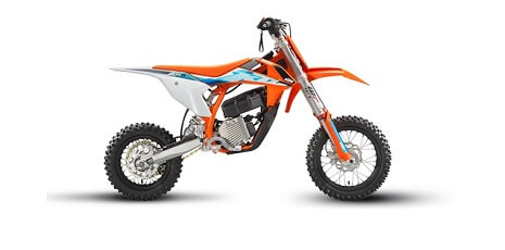 KTM a anuntat deschiderea inscrierilor pentru Seriile e-Motocross Juniori 2024