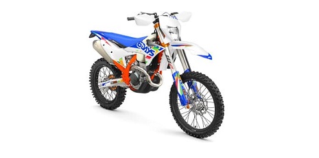 Fii un campion cu noul lineup KTM EXC 6DAYS
